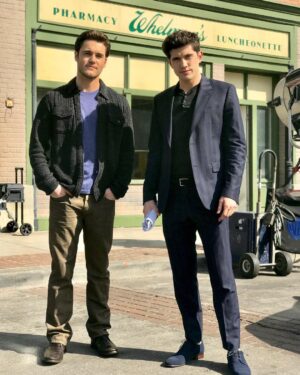 Charlie DePew Instagram - We stopped hitting each other to take this pic. 1 more hour. Who’s watching? #famousinlove // Don’t read the comments if you hate spoilers.