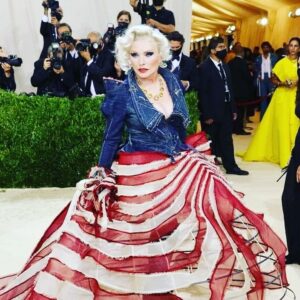 Charlie Hides Instagram - Deborah Harry looking stunning! #debbieharry