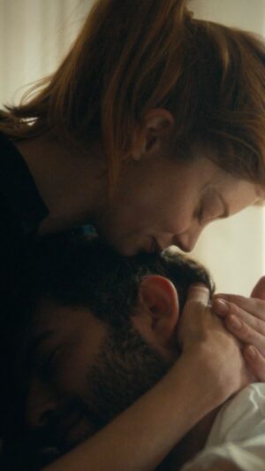 Charlotte Hope Instagram - I absolutely love this film, i loved making it, improvising in New York in the winter, i loved working with our amazing director @brianpetch, our producer Krista Minto, one of kindest i have worked with and @ianmichaelnelson95 who grounds this film. And most of all i love the final film, it’s like a warm cuddle with puppies