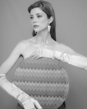 Charlotte Hope Instagram - I talk with my hands (Some more shots i love from @appster)