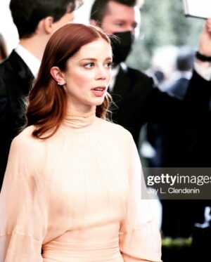 Charlotte Hope Instagram - SAG 2022
Styling @aimeecroysdill
Dress @albertaferretti
Makeup @kmtell
Jewellery @ananyafinejewellery @francescaconsulting
Shoes @jimmychoo