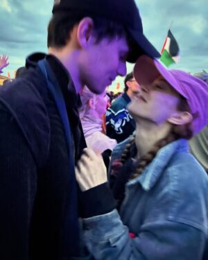 Charlotte Hope Instagram - Glastonbury - my favourite weekend of the year every time ❤️