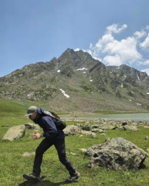 Chatpong Nattapong Instagram - 🏔️⛰️✨🐐🐎

#gorpcore #gorpcorelife #gorpcorestyle #outdoors #outsideisfree #outsideculture #gorpcoreworld #goretex #goretexjacket #arcteryx #roahiking #thefactoryproject #oakley #kgl #hiking #hikingadventures #trekking #keepwalkinginthegreatlight #happylife #goodvibes #enjoythelittlethings #nature #naturephotography #photography #freudlife #freudlifestyle #india #indiakashmir #ootd #ootdshare