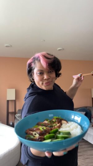 Chef Lovely Instagram - Chicken thighs are superior. Yup, I said it 😆 Drop a “🏆” in the moments if you’re team thighs #LoveYouLetsEat
