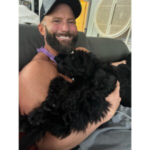 Chelsea Cardona Instagram - Welcome home Paisley 🎀 
Please swipe to read her story. 
@save_a_life_pet_rescue @oviedovetcare
