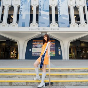 Chelsea Cook Instagram - I remember countless nights spent alone, crying over fears that I wasn't smart enough to earn a degree and that I couldn't afford it. Today, I am proud to say that I graduated with honors and no debt. If you want something, go after it, no matter how many times you feel like giving up or how difficult it gets. Keep pushing forward; it will be worth it in the end!

Pictures by: @bryanmiraflor