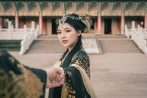 Chen Mu Instagram - 沒有人可以把你從我身邊奪走，從今天開始，你要留在本座身邊和本座永遠在一起。
Model: @cindy_lin_1009 
Photographer: @yanick__photography 
Makeup&Stylist: @lulunails85 
#漢服#漢服攝影#漢服推廣