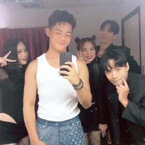 Cheng Chang Fan Instagram - Taking part in this charity concert was truly a heartfelt experience for me. Being able to stand on stage and advocate for stray animals 🐾 fills me with immense joy and gratitude. To everyone who bought a ticket and supported this cause, I can’t thank you enough. Your support made all the difference, and because of you, this event was a tremendous success ❤️. I also want to extend my deepest thanks to the incredible volunteers. Your dedication to helping stray animals in Taiwan is nothing short of inspiring. You are the true heroes.**

**This was my first real performance on stage, and honestly, I felt a bit overwhelmed at first 😅. However, my dance team was there every step of the way, guiding me and giving me the confidence I needed to succeed. I’m incredibly grateful for their unwavering support and patience 🙏. They ensured I was prepared, and I couldn’t have done it without them. Thanks for having my back!!!!**

**Helping stray animals is something very close to my heart, and I believe we can all contribute in some way. Whether it‘s adopting instead of buying , making a donation , or even just spreading awareness , we can all help make the world a little kinder for those who cannot speak for themselves 🐶🐱.

感謝每一位購票支持這個活動的朋友，因為有你們的愛心，這次活動才能夠圓滿成功 ❤️。我也要向那些了不起的志工們致以最深的感謝。你們在台灣為流浪動物所做的一切，真的是令人感動，你們是真正的英雄。

雖然不是第一次站上舞台演出，但老實說，一開始我真的有些不知所措 😅。但謝謝舞蹈老師以及每一位舞者在我身邊支持我，指導我，給我足夠的信心去完成表演，謝謝你們一直在我身邊並給我最完全的耐心❤️

關於幫助流浪動物，我相信我們每個人都可以以不同的方式做出貢獻。無論是選擇領養代替購買 、進行捐款 ，甚至僅僅只是分享這些資訊 📢，我們都能為那些無法為自己發聲的毛孩子們帶來更多的溫暖與關愛🐶🐱。

love you all🤍
