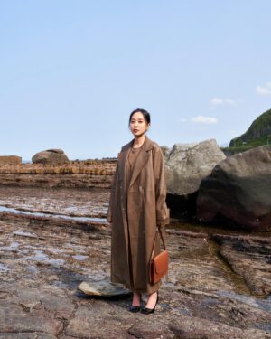 Chiago Liu Instagram - 八月快樂
真正跋山涉水的照片
我非常喜歡
喜歡到不小心珍藏太久🤣
而且我其實喜歡我的獨照
一直在考慮要不要獨立放一篇🤣

Outfit @boss  #beyourownboss 
特別邀請到 @lilyoung_official 
Photo @hsu__huang 
以及最後一張嚇壞的經紀人🤣
@kailin_see