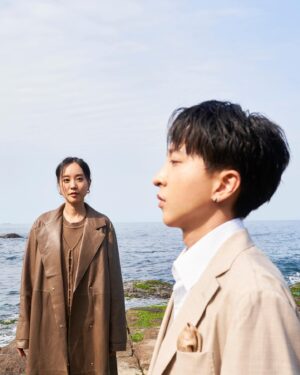 Chiago Liu Instagram - 八月快樂
真正跋山涉水的照片
我非常喜歡
喜歡到不小心珍藏太久🤣
而且我其實喜歡我的獨照
一直在考慮要不要獨立放一篇🤣

Outfit @boss  #beyourownboss 
特別邀請到 @lilyoung_official 
Photo @hsu__huang 
以及最後一張嚇壞的經紀人🤣
@kailin_see