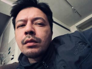 Chiang Chang-Hui Instagram - 深夜靈魂拷問自己的臉。