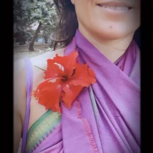 Chiara Civello Instagram - Per il 2024 ho offerto a Yemanja le rose rosse di Shiva e i gelsomini di Ganesh. 
Axé 🤍 नमस्कार 🙏🏼 🌊
