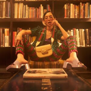 Chicha Amatayakul Instagram - 🖤❤️🧡💛💚💙💜🤍 @gucci #GucciBeloved #GucciHorsebit1955