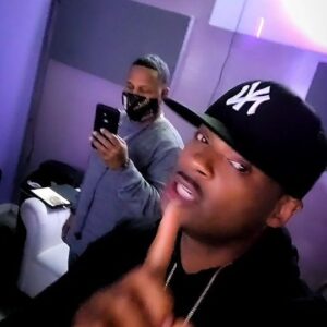 Chico Benymon Instagram - Behind the scenes recording new joint
" I don't miss you"  on my new upcoming EP project with @dna716 @decapomg @rome860 
#2021 #new #music #rnb #chicobenymon #comingsoon  #vibe #fit #fitness #case #remix #ultriumstudios