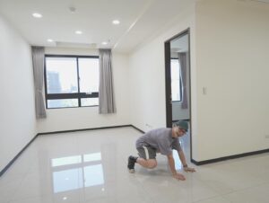 Children Chiu Instagram - 【志恒&品妤🏠夢想小宅】

各位！我們終於有一間自己的工作室啦！

在中壢的小房間裡拍片也已經六年了，終於下定決心租一個大一點的地方，跟我的新夥伴🌷品妤Baby一起往夢想前進！

但目前的工作室就如大家所見…相當空曠呢！

如果廠商有各種🛋️傢俱、家電想要合作曝光，歡迎與我聯繫，我們一定盡力配合！

👩🏻‍🎨軟裝師、室內設計師最近有空的！也可以跟我們講喔！

感謝大家🥹🥹🥹

📪聯絡信箱：blackdotchildren0704@gmail.com

（也可以用IG、FB私訊我們，我們都看得到喔！）

#熱血之餘 真的是好多錢錢呀🥲🥲