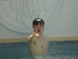 Children Chiu Instagram - 一直想📷拍攝一組帥氣的🧜🏻‍♂️水中男神照，大家有什麼建議嗎？