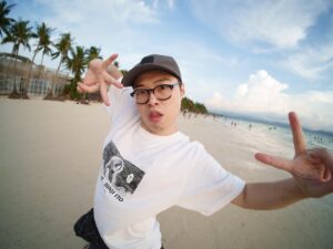 Children Chiu Instagram - 恭賀👑邱大（ㄉㄞ、）王，蒞臨🏝️長灘島！

#超級中壢人 #320
