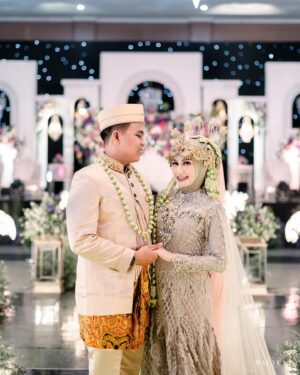 Chintya Cheye Instagram - Some people are worth melting for🫠😍

📸 Documentation: @malycaphoto @malyca.universe