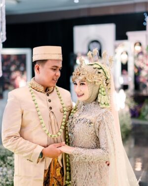 Chintya Cheye Instagram - Some people are worth melting for🫠😍

📸 Documentation: @malycaphoto @malyca.universe