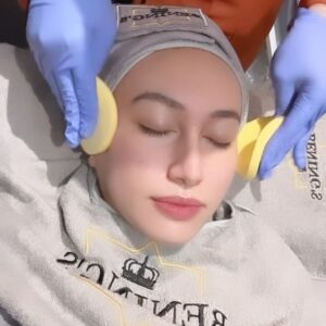 Chintya Cheye Instagram - Akhirnya di Cirebon ada @beningsclinic_kotacirebon yg baru buka cabang! 🥰 lokasinya di CSB☺️
Happy place! Happy treatment🫶🏻
Slide untuk lihat detailnya👉🏻