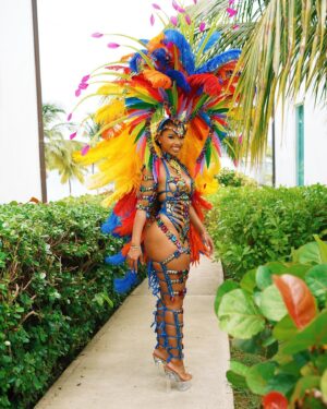 Chloe Bailey Instagram - queen of hearts at carnival!!!! my favorite time of year!!!!!