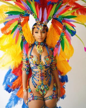 Chloe Bailey Instagram - queen of hearts at carnival!!!! my favorite time of year!!!!!