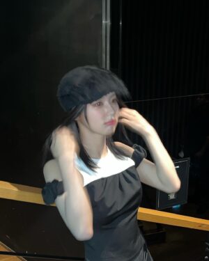 Cho Mi-yeon Instagram - . ᘏ▸◂ᘏ ╭◜◝ ◜◝ ◜◝╮
꒰  ɞ̴̶̷ ·̮ ɞ̴̶̷ ꒱ .oO  엠카의 빛나는 20살 생일에✨💕🩵🫶🏻 ᝰꪑ
( つ旦O ╰◟◞ ◟◞ ◟◞╯