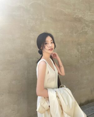 Choi Hee-jin Instagram - Summer😉