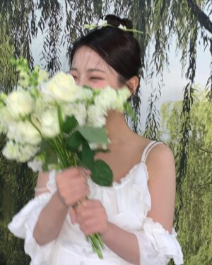Choi Ji-hye Instagram - 🕊️