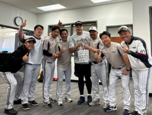 Choi Ji-man Instagram - 좋은기운 받고 갑니다.
LG twins 감사합니다.😊
#감사합니다.
#lgtwins