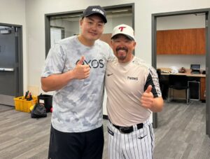Choi Ji-man Instagram - 좋은기운 받고 갑니다.
LG twins 감사합니다.😊
#감사합니다.
#lgtwins