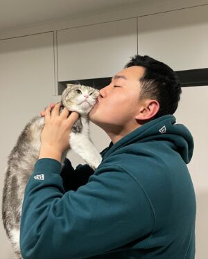 Choi Ji-man Instagram - 매력덩어리 식이! 🐈🐈‍⬛