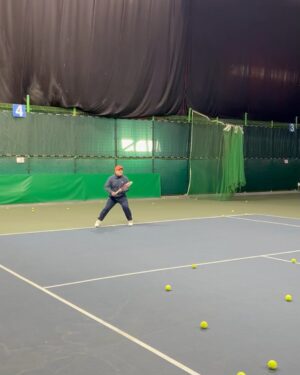 Choi Ji-man Instagram - 테니스 2일차! 🎾
유산소 아주 조코비치!!!
#tennis