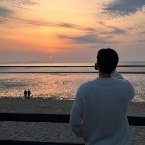 Choi Si-won Instagram - I've never met a sunset I didn’t like.