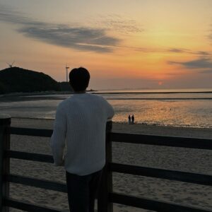 Choi Si-won Instagram - I've never met a sunset I didn’t like.