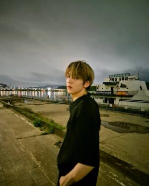 Choi Soo-bin Instagram - 한강 한 바퀴 👣