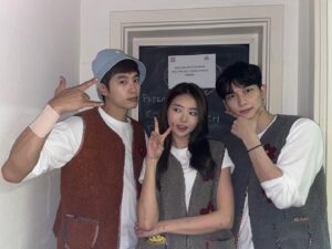 Choi Woong Instagram - .
“Hello, the hell othello.”
.
a successful performance It's all thanks to the fans that we were able to finish it successfully. Nayoung and Hyuk,😍 thank you so much for being with me.  Great job. Thank you💕
Adelaide Fringe Festival.
.
.
.
#오델로 #fringe #festival #australia #adelaide