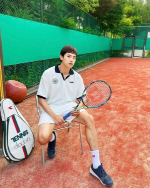 Choi Woong Instagram - .
테니스테니스테니스🎾
디아도라 입고 전승🤟 버프충만
.
.
.
#diadorakorea #diadora