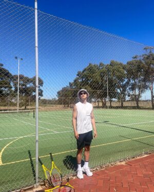 Choi Woong Instagram - .
nice weather🍀played tennis in Adelaide🎾
.
.
.
#wilsontennis #wilson #wilsonultra #adelaide #kingkyrgios #tennis #테니스 #테니스치는남자 #테니스치는연예인  #배우 #최웅