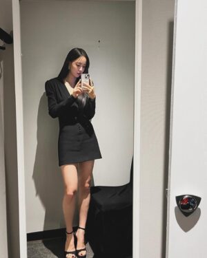 Choi Ye-bin Instagram - <완벽한 가족> 본!방!사!수!

매주 수,목 밤 9시50분
