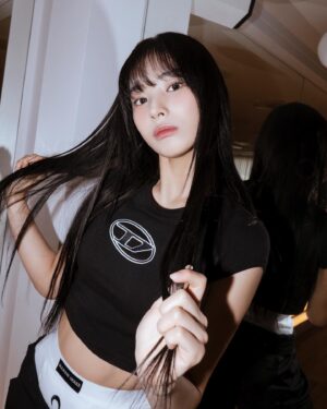 Choi Yun-jin Instagram - warming up