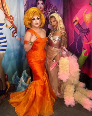 Choriza May Instagram - Day 2 🧡🐚 @rupaulsdragcon

👗 @cherreofficial 
📸 @nickbl.photography 
👩‍🦰 @marcoswigs 
🐚 Vintage Dior
💎 @crownjewels.uke

Face by @theaestheticsdoctor