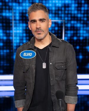 Chris Daughtry Instagram - IT ALL GOES DOWN TONIGHT!!!! 👊🤘We're going head to head against our boys in @paparoach on @familyfuedabc all in support of @afspnational 

Don't miss #CelebrityFamilyFued TONIGHT at 8/7c on @abc and streaming on @hulu

Who you got???

#familyfued