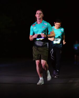 Chris Jonathan Roy Chaafe Instagram - เก็บตก จากงานวิ่ง MCOT Run ที่ จ.น่าน เมื่อวันที่ 19 พฤศจิกายน ที่ผ่านมา พรุ่งนี้เจอกันต่อที่ สงขลาครับผม 🤗🤗 #mcotrun #ltmfm95 #marathon #halfmarathon #run #running