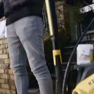 Chris Kamara Instagram - Under Pressure! I went head-to-head with @1jimmybullard to take on Kärcher’s pressure washer challenge! @karcher_uk have launched the world’s first Smart pressure washer, which connects to an app on your phone. We used the most powerful pressure washer in the range the K 7 Premium Smart Control Home. 67 seconds?! Beat that Bullard! Watch the full video on YouTube #KarcherLockdownChallenge #ad