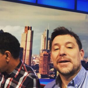 Chris Kamara Instagram - Trying to educate Kammy re insta- not sure it’s such a good idea!! Michael Thomas is joining us to talk about one of the most famous goals in footy history  all things Arsenal and PL @benshephardofficial @skysports  @premierleague #footy #goalsonsunday #gos