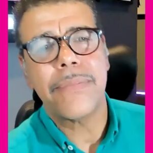 Chris Kamara Instagram - Happy Yorkshire Day everybody! To celebrate, I have teamed up with @plusnet to help the nation become a little more Yorkshire and get more bang for your buck: I am hosting a brand new four-part podcast called The Chris KaMOREa Podcast! 

The first episode is launching today with guest @keithlemon and we are having an absolute blast. Listen in on the fun wherever you get your podcasts!

#plusnet #ad