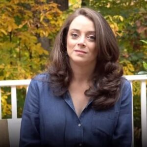 Chris Murphy Instagram - Since Roe was overturned, 21 states have banned or restricted the abortion access that Roe protected.

Shiri’s story is a powerful reminder of the consequences.