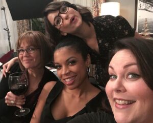 Chris Sullivan Instagram - From the vault… #ThisIsUs Season 1, Episode 10: Last Christmas 🎄

📸 @sara_wehrheim @rbatz44 @mandymooremm 
#ThatWasUs #BTS #Christmas #Holidays