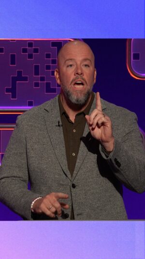 Chris Sullivan Instagram - 😳 

#aftermidnight #taylortomlinson #chrissullivan #emoji #thisisus #thatwasus #psa #comedy